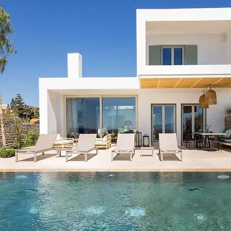 Paros Sleeps 8 Pool Air Con Wifi T714112 Villa Páros